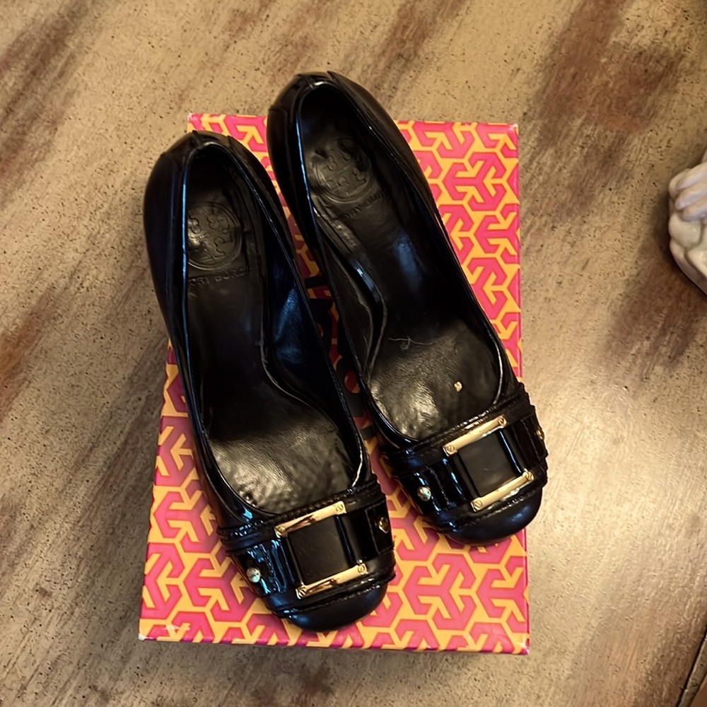 Tory Butch pumps. New
